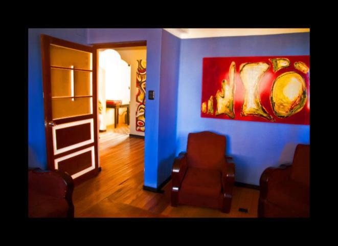 A La Maison La Paz Rum bild