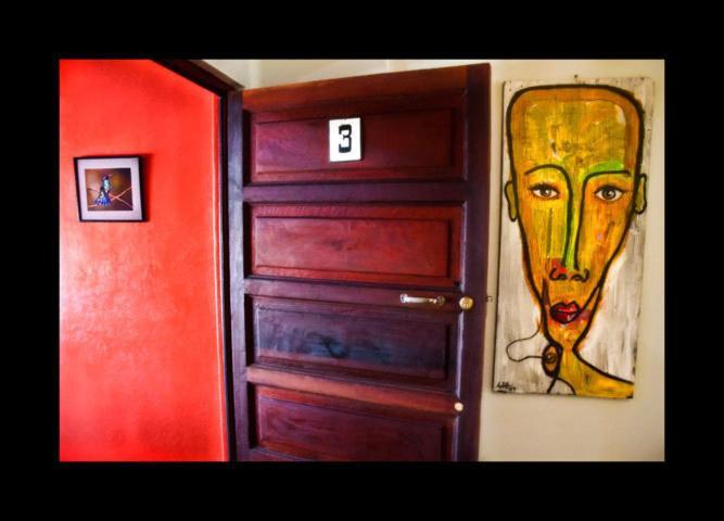 A La Maison La Paz Rum bild